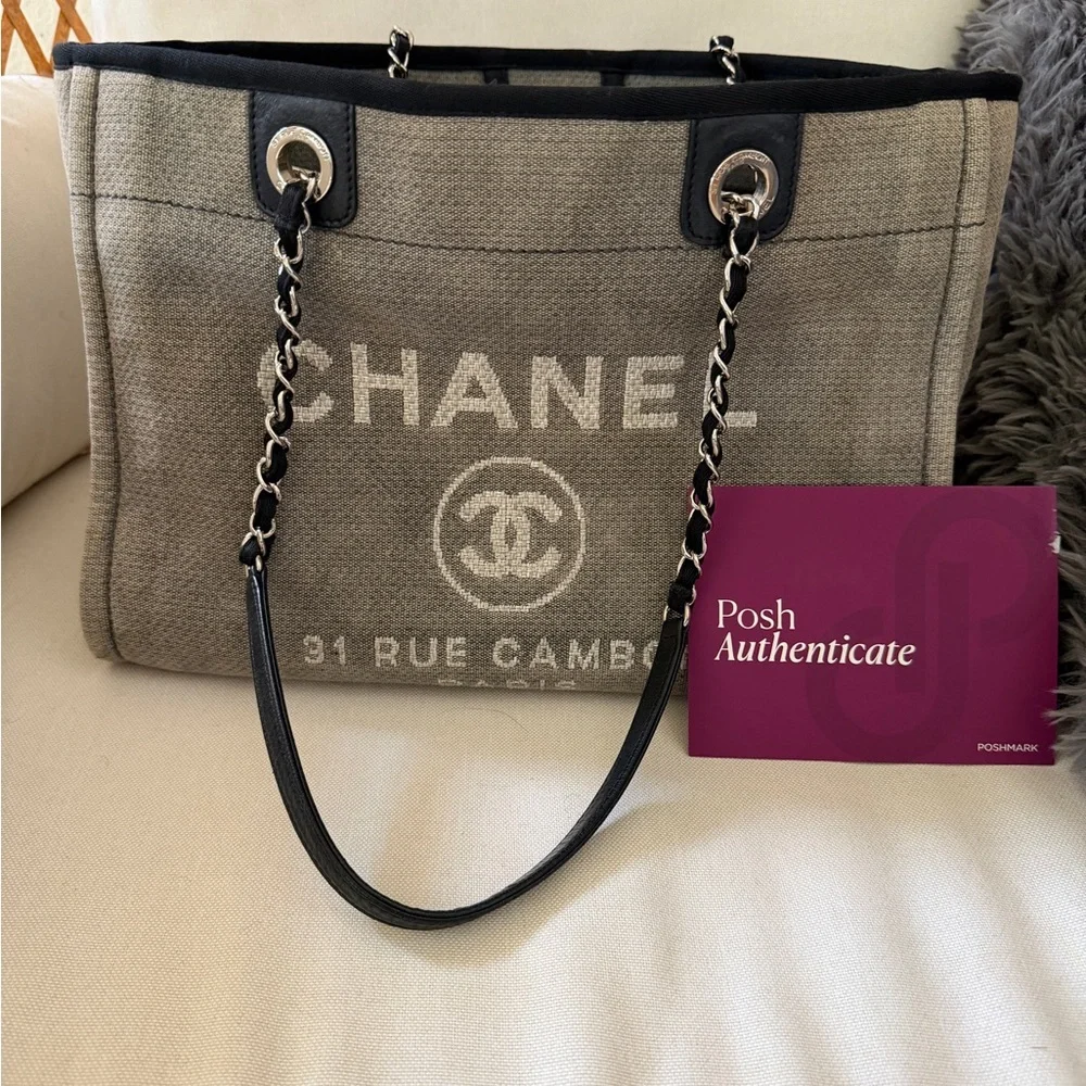 CHANEL Deauville Tote - Picture 2 of 16